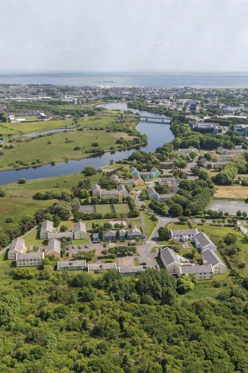 Corrib Village Apartments University Of Galway Zewnętrze zdjęcie